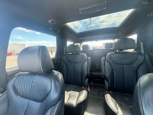 Used 2025 Hyundai Palisade Calligraphy AWD/4WD image 32