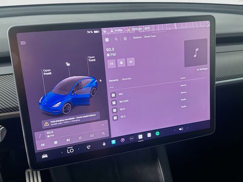 Used 2022 Tesla Model Y Performance AWD/4WD image 19