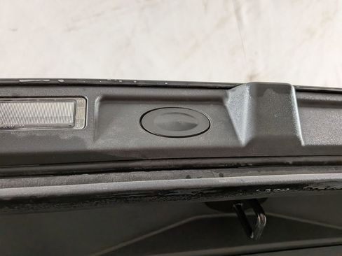 Used 2023 Rivian R1S Adventure image 13