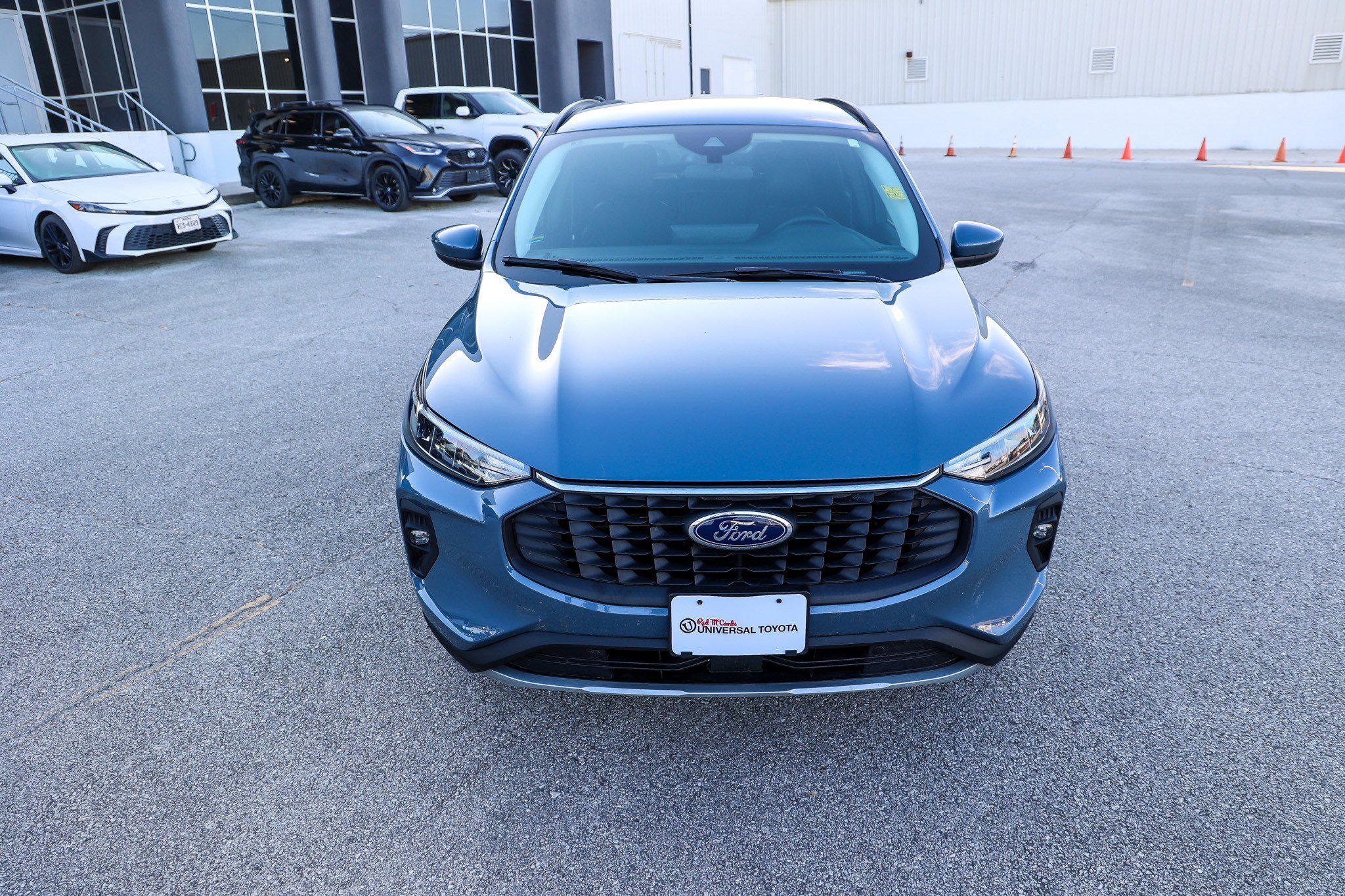 Used 2026 Ford Escape SE FWD image 4