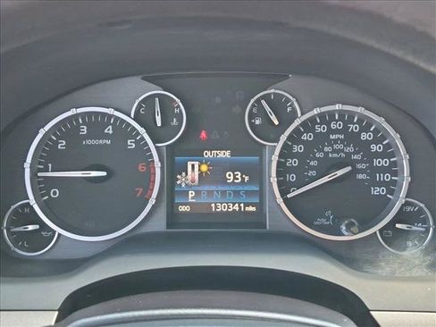 Used 2014 Toyota Tundra SR5 w/ SR5 Upgrade Package RWD image 10
