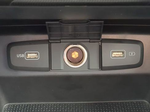 Used 2022 Hyundai Santa Cruz SEL image 24