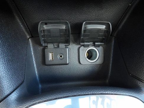 Used 2016 Chevrolet Cruze LT w/ Convenience Package image 13