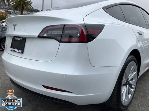 Used 2022 Tesla Model 3 Standard Range RWD image 85