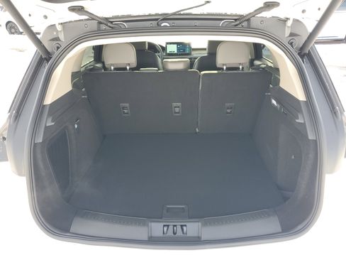 New 2026 Lincoln Corsair Premiere image 29