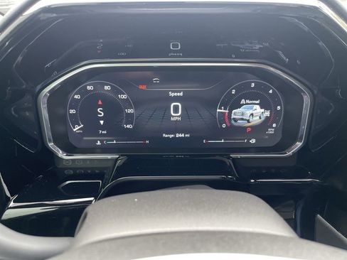 New 2026 GMC Sierra 1500 Elevation w/ Elevation Premium Package AWD/4WD image 11