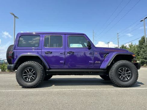 Used 2026 Jeep Wrangler Unlimited Rubicon AWD/4WD image 3