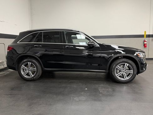 Certified 2022 Mercedes-Benz GLC 300 image 4