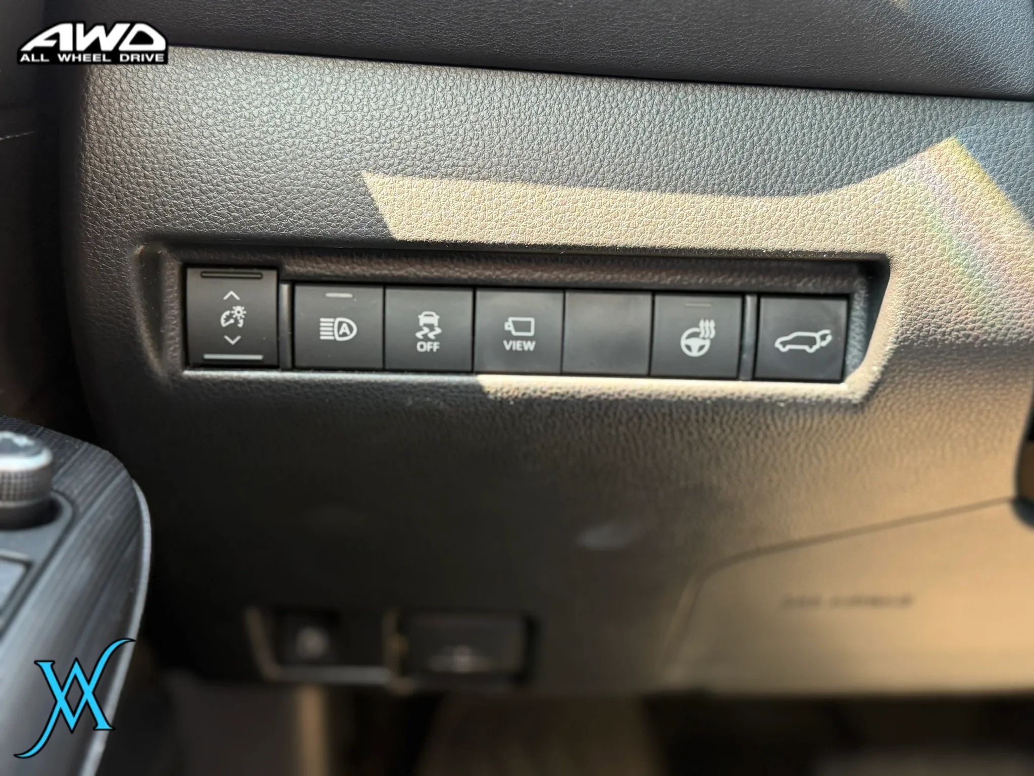 Used 2021 Toyota Venza Limited w/ Advanced Technology Package AWD/4WD image 36