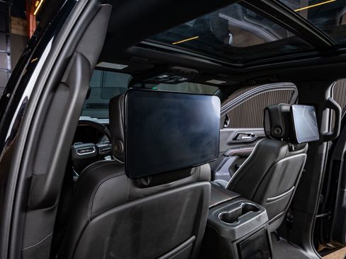 Used 2025 GMC Yukon XL AT4 Ultimate AWD/4WD image 35