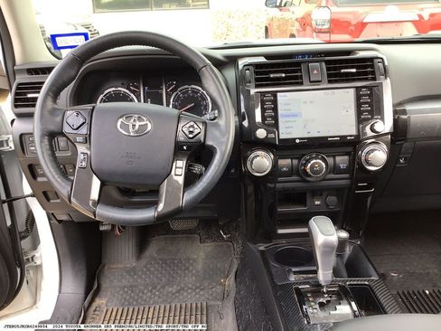 Used 2024 Toyota 4Runner TRD Off-Road Premium w/ Off Road Premium Plus Package AWD/4WD image 12