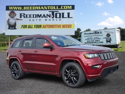 Used 2020 Jeep Grand Cherokee Altitude image 1