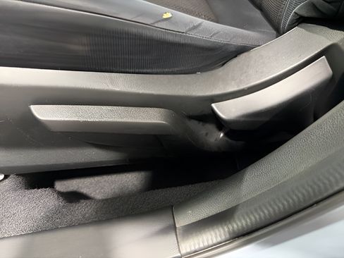 Used 2018 Subaru Crosstrek 2.0i AWD/4WD image 12