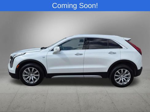 Used 2023 Cadillac XT4 Premium Luxury w/ Cold Weather Package AWD/4WD image 3