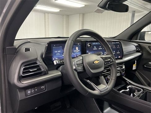 New 2025 Chevrolet Traverse LT w/ LPO, Floor Liner Package image 10