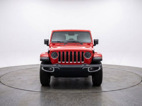 Used 2025 Jeep Wrangler Unlimited Sahara AWD/4WD image 2