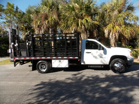 Used 2012 GMC Sierra 3500 SLE w/ SLE Preferred Package image 7