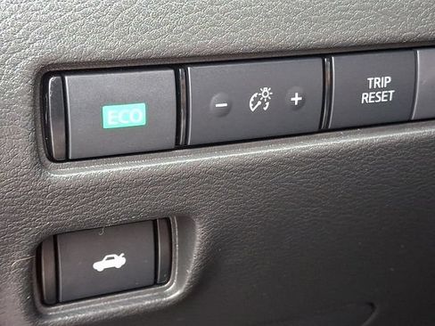 Used 2023 Nissan Sentra SV w/ All-Weather Package FWD image 25