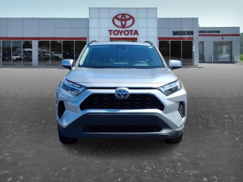 Certified 2022 Toyota RAV4 XLE w/ Convenience Package AWD/4WD image 2