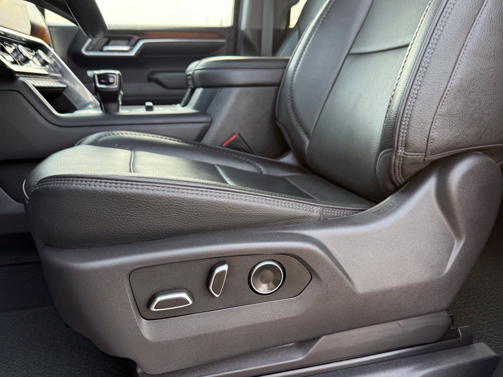 Used 2024 GMC Sierra 1500 Denali w/ Denali Reserve Package AWD/4WD image 10