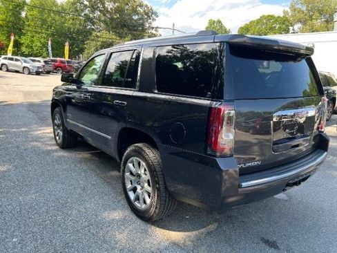 Used 2015 GMC Yukon Denali w/ Premium Package AWD/4WD image 9