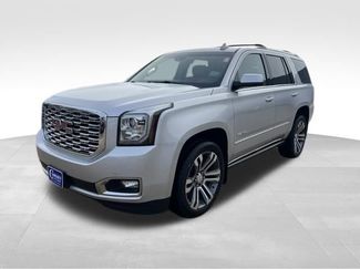Used 2018 GMC Yukon Denali w/ Denali Ultimate Package video 4