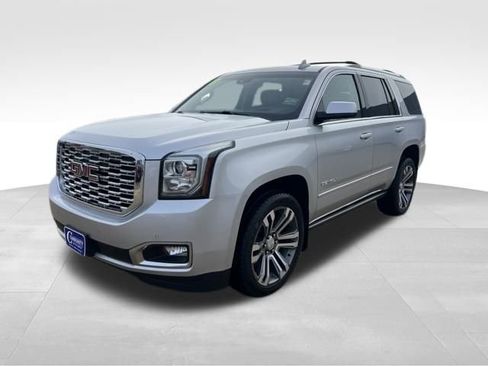 Used 2018 GMC Yukon Denali w/ Denali Ultimate Package image 4