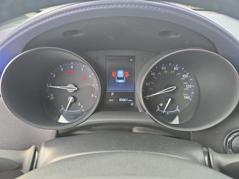 Used 2021 Toyota C-HR XLE image 19