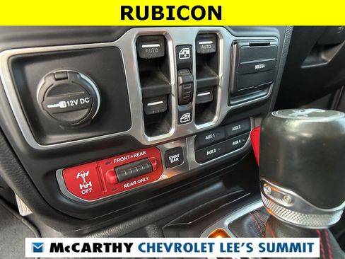 Used 2018 Jeep Wrangler Unlimited Rubicon w/ Dual Top Group image 9