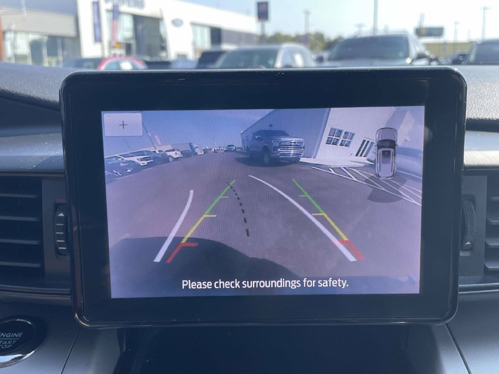 Certified 2023 Ford Explorer XLT RWD image 20