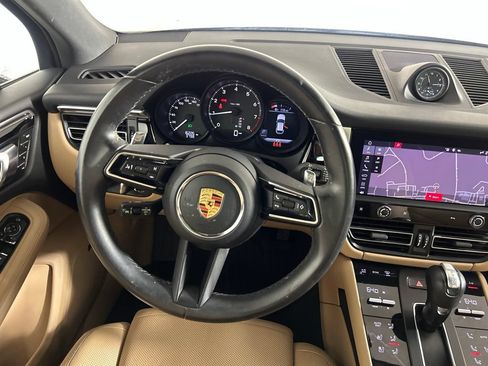 Certified 2023 Porsche Macan AWD/4WD image 20