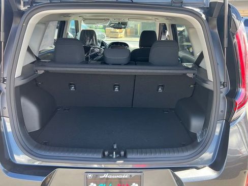 Used 2023 Kia Soul EX image 10