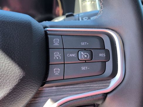 Used 2024 Jeep Wagoneer Series II w/ Flexible Seating Group image 24