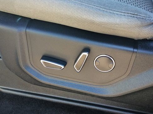 Used 2018 Ford F150 XLT w/ Equipment Group 302A Luxury image 11