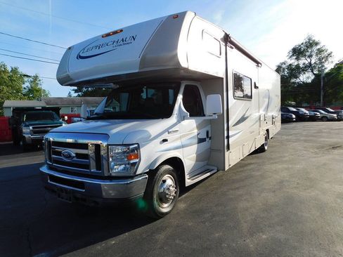 Used 2015 Ford E-450 and Econoline 450 Super Duty w/ Motorhome Prep Package RWD image 31