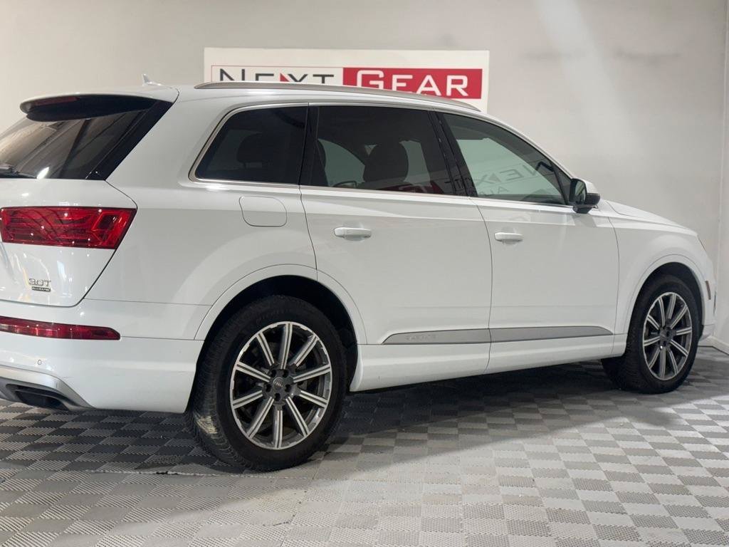 Used 2017 Audi Q7 3.0T Premium Plus w/ Premium Plus Package AWD/4WD image 8