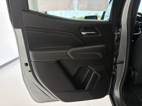 Used 2023 Chevrolet Colorado LT w/ LT Convenience Package RWD image 27
