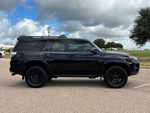 Used 2024 Toyota 4Runner TRD Off-Road Premium AWD/4WD image 5