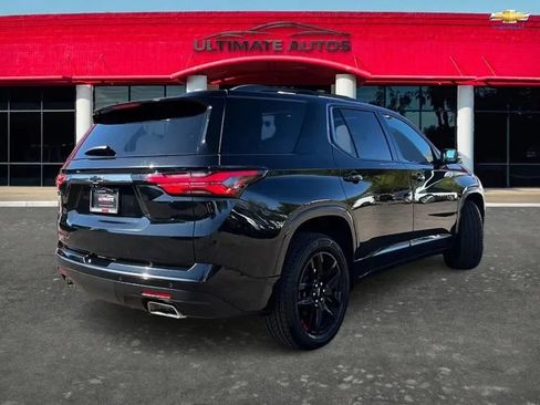 Used 2022 Chevrolet Traverse Premier w/ Redline Edition FWD image 3