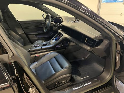 Used 2023 Porsche Taycan Turbo S image 42
