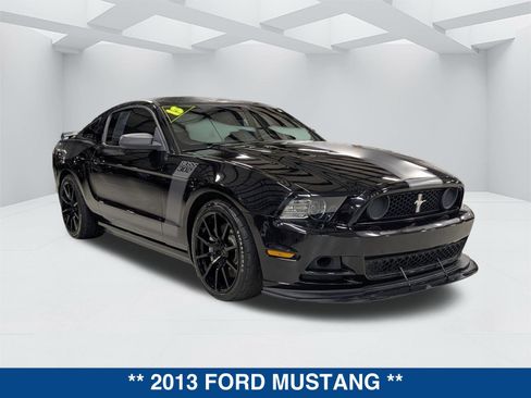 Used 2013 Ford Mustang Boss 302 image 2