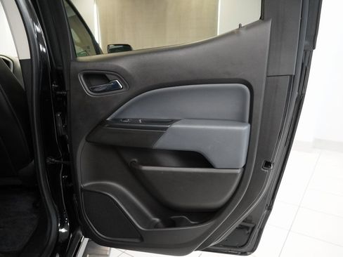 Used 2017 Chevrolet Colorado Z71 image 27