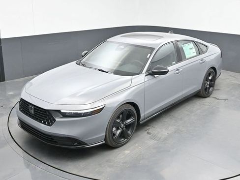 New 2026 Honda Accord Hybrid Sport-L image 15
