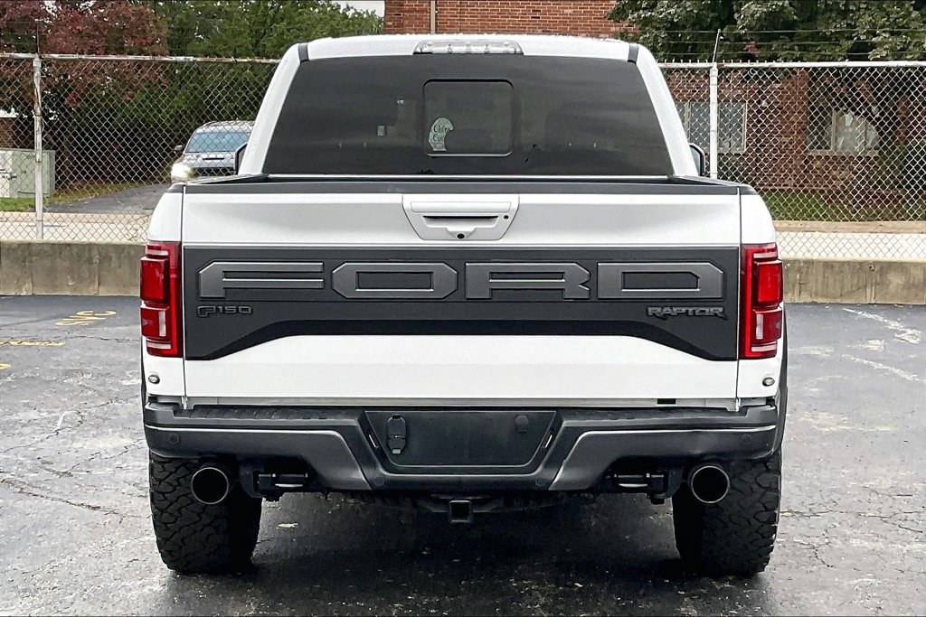 Used 2019 Ford F150 Raptor w/ Equipment Group 802A Luxury AWD/4WD image 3
