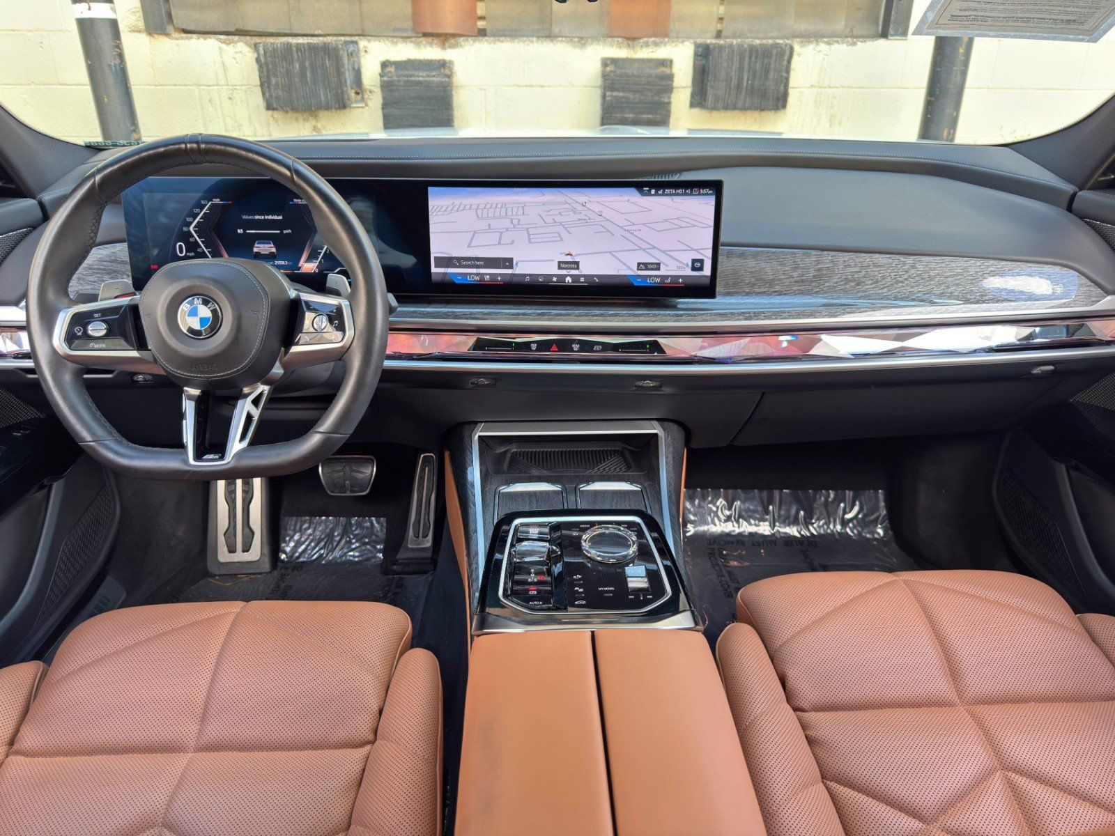 Used 2023 BMW 740i w/ Parking Assistance Package RWD image 13