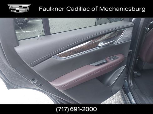 Used 2021 Cadillac XT6 Premium Luxury image 13