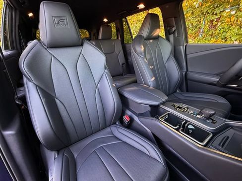 New 2026 Lexus TX 500h AWD w/ Technology Package image 24