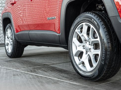 Used 2016 Jeep Renegade Latitude w/ Safety & Security Group image 29