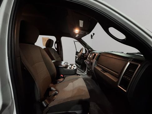 Used 2024 RAM 1500 Classic Warlock image 32