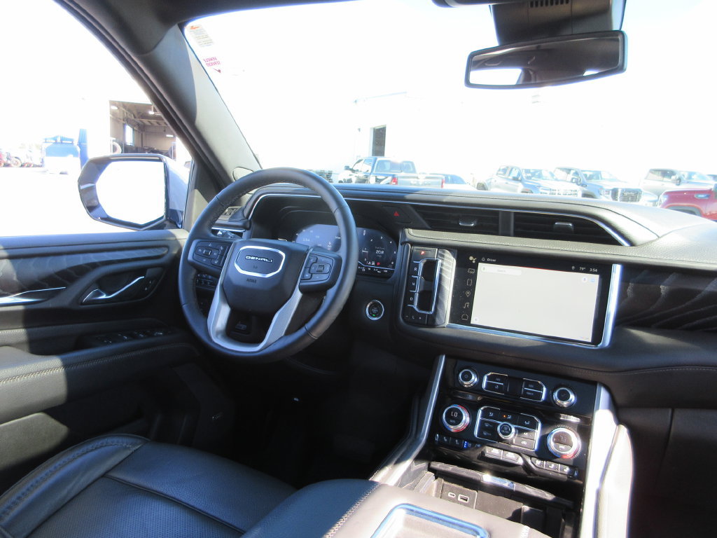 Used 2023 GMC Yukon Denali w/ Max Trailering Package AWD/4WD image 29